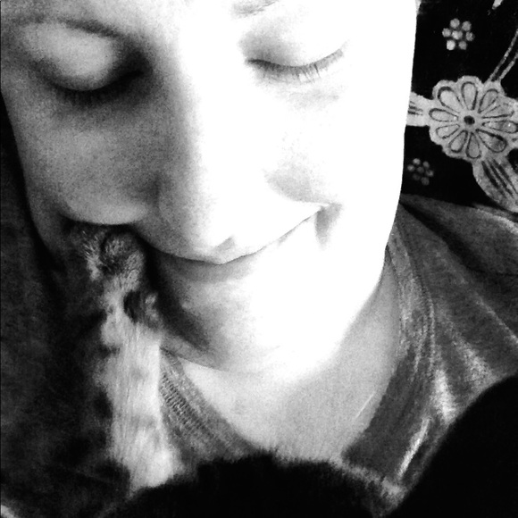 Meet your Posher, Kaitlin - Picture 6 of 8